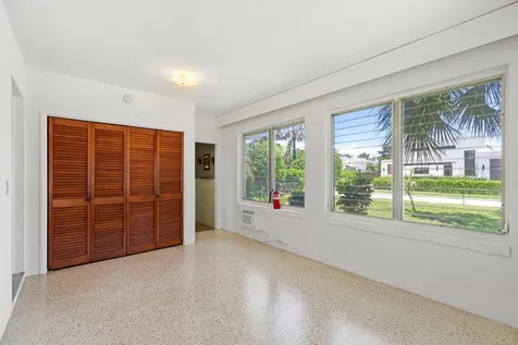 1725 N Lakeside Drive Lake Worth Beach FL 33460
