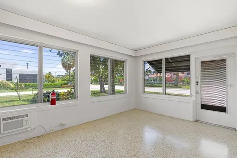1725 N Lakeside Drive Lake Worth Beach FL 33460