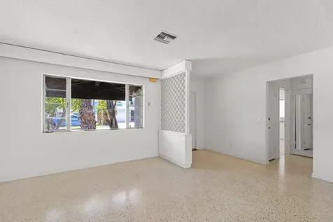 1725 N Lakeside Drive Lake Worth Beach FL 33460