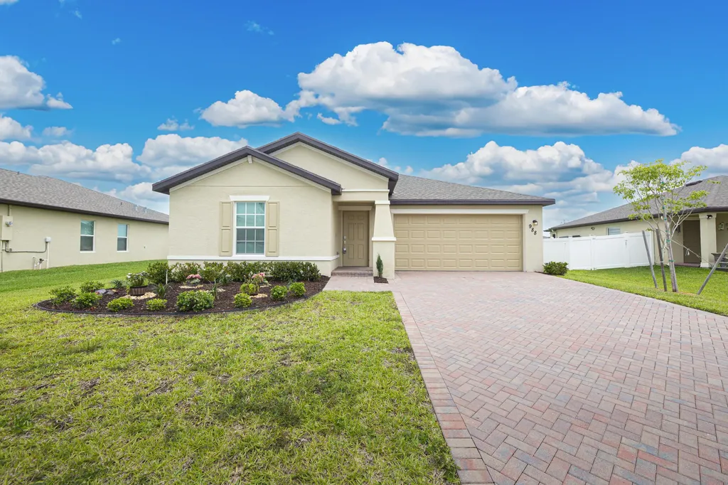 988 Bent Creek Drive Fort Pierce FL 34947