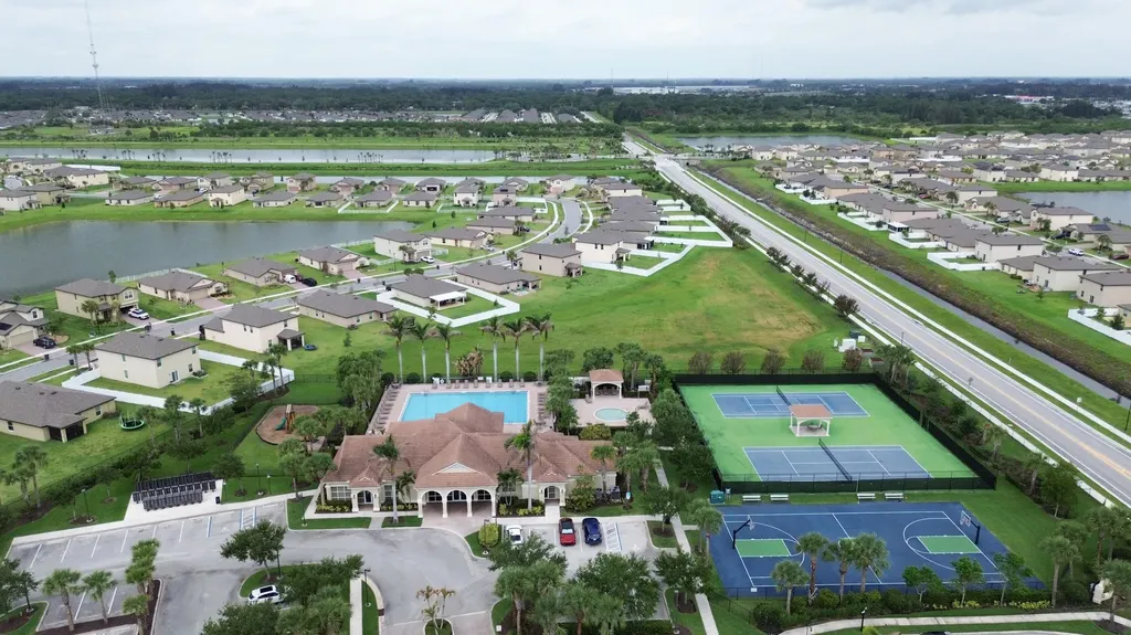 988 Bent Creek Drive Fort Pierce FL 34947