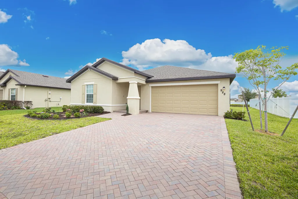 988 Bent Creek Drive Fort Pierce FL 34947