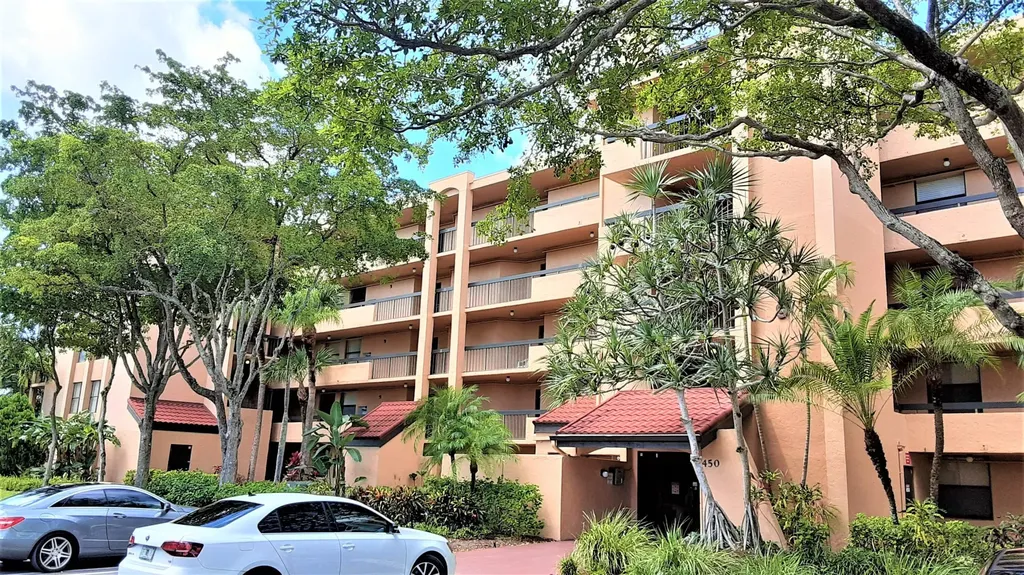450 Egret Circle Delray Beach FL 33444