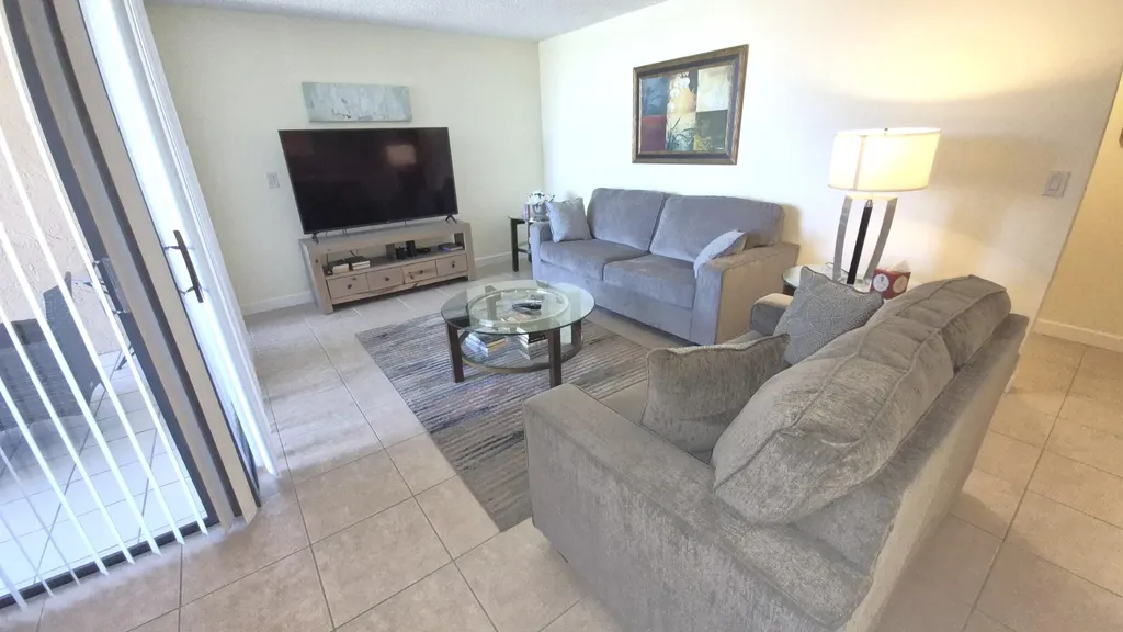 450 Egret Circle Delray Beach FL 33444