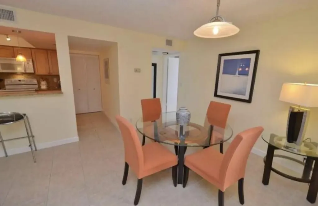 450 Egret Circle Delray Beach FL 33444