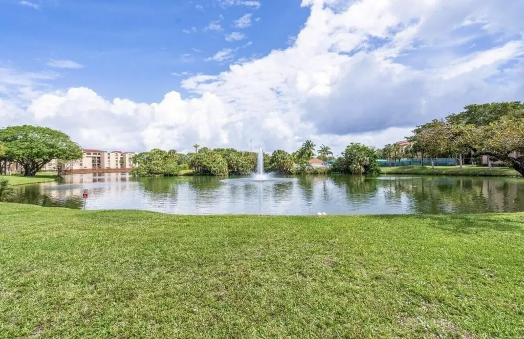 450 Egret Circle Delray Beach FL 33444