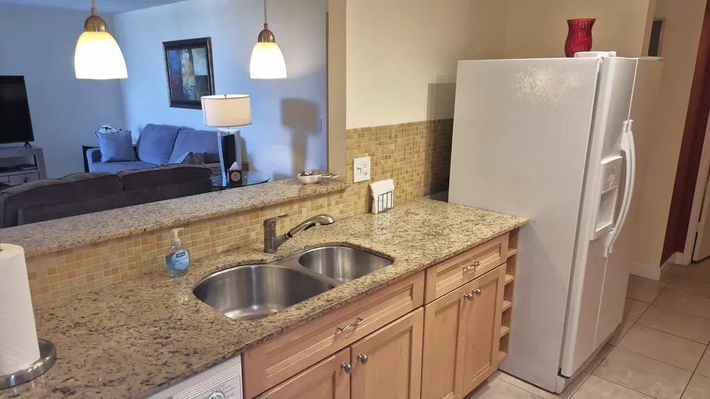 450 Egret Circle Delray Beach FL 33444