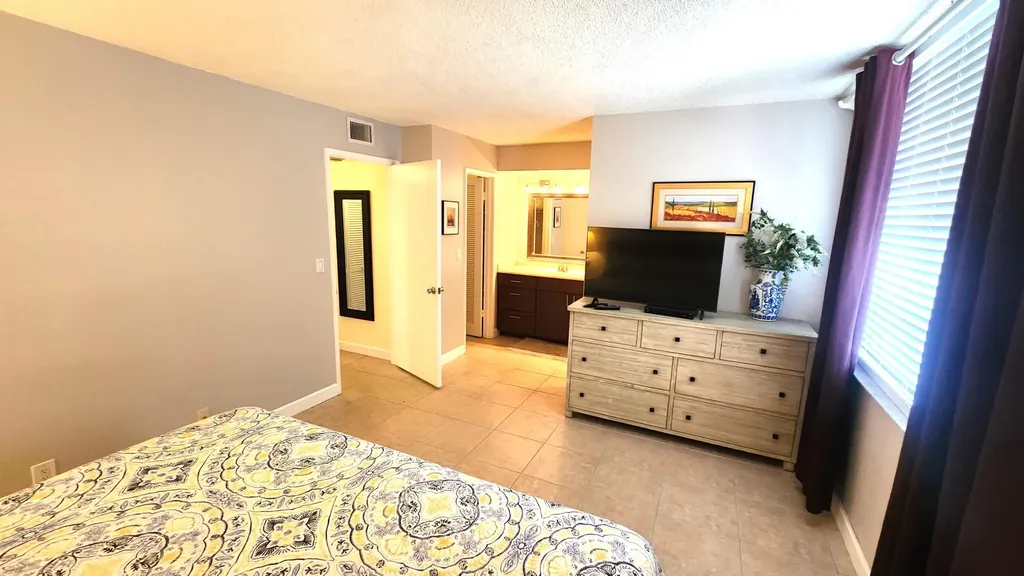 450 Egret Circle Delray Beach FL 33444