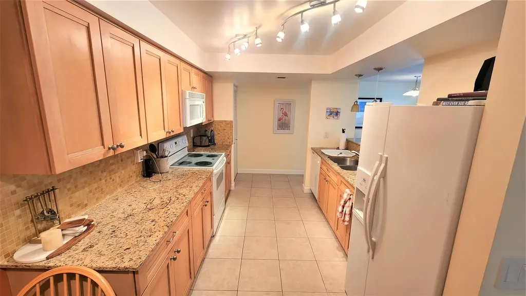 450 Egret Circle Delray Beach FL 33444