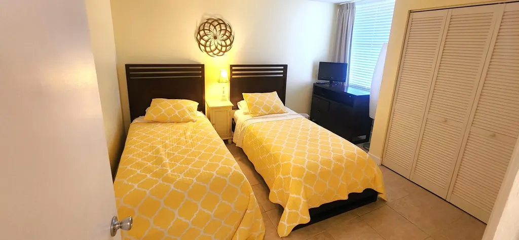 450 Egret Circle Delray Beach FL 33444