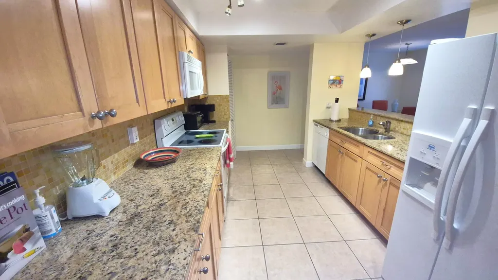 450 Egret Circle Delray Beach FL 33444