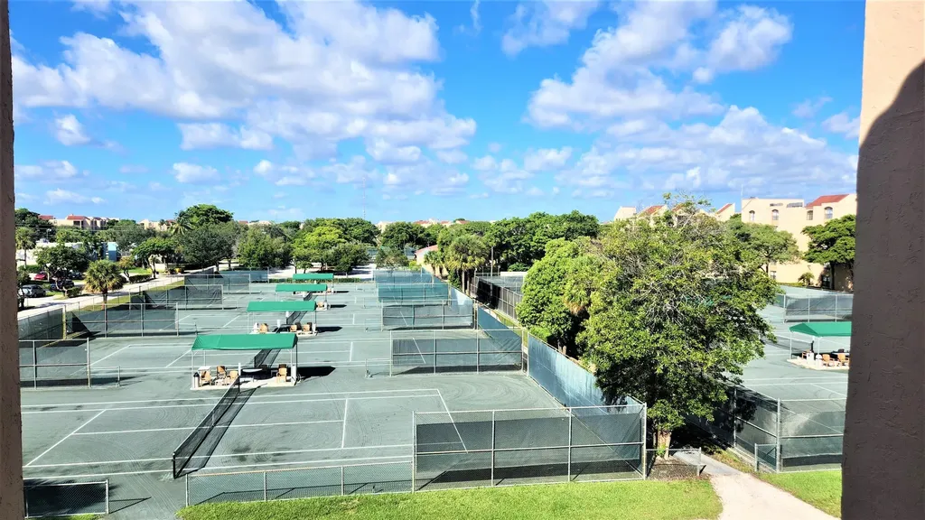 450 Egret Circle Delray Beach FL 33444
