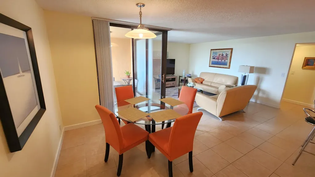 450 Egret Circle Delray Beach FL 33444