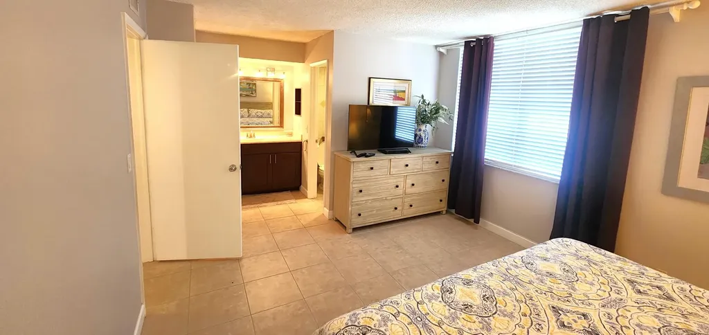 450 Egret Circle Delray Beach FL 33444