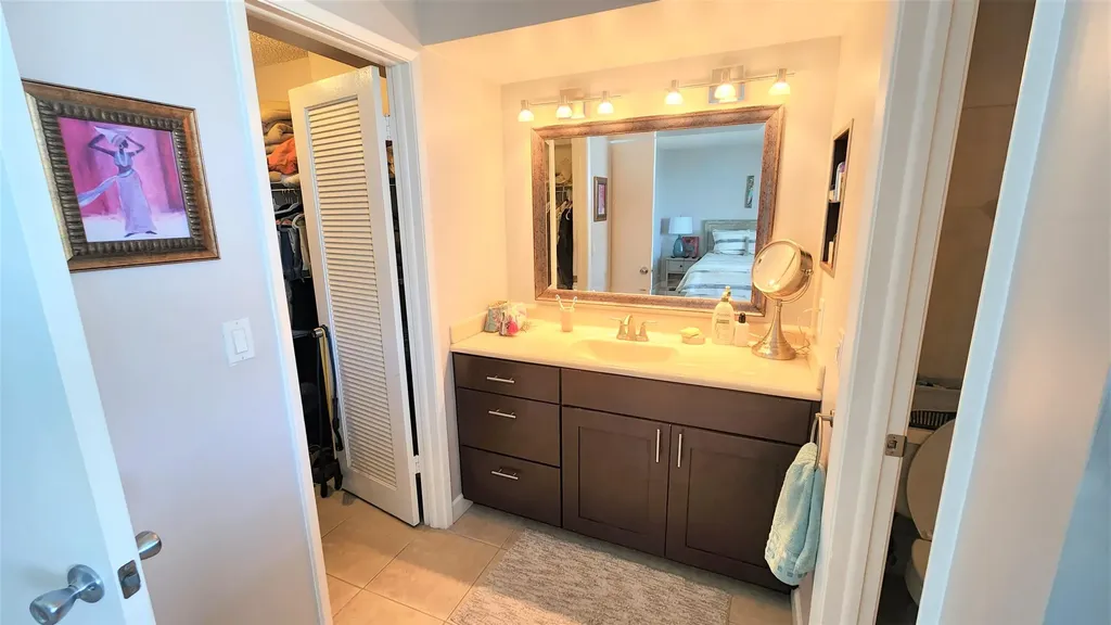 450 Egret Circle Delray Beach FL 33444