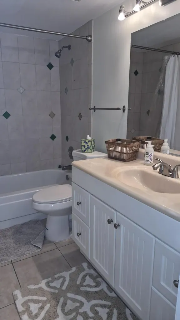 450 Egret Circle Delray Beach FL 33444