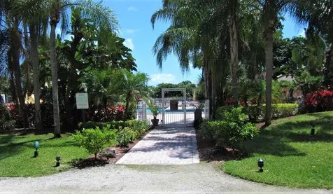 450 Egret Circle Delray Beach FL 33444