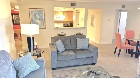 450 Egret Circle Delray Beach FL 33444