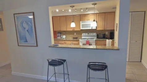 450 Egret Circle Delray Beach FL 33444