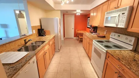 450 Egret Circle Delray Beach FL 33444