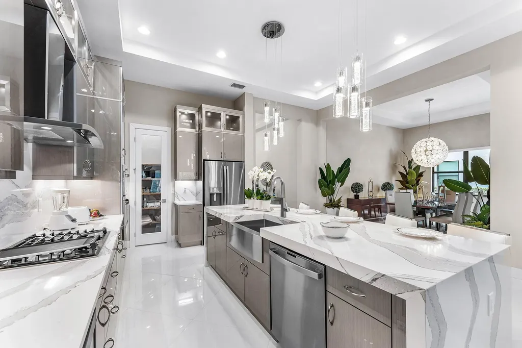 13042 Artisan Circle Palm Beach Gardens FL 33418