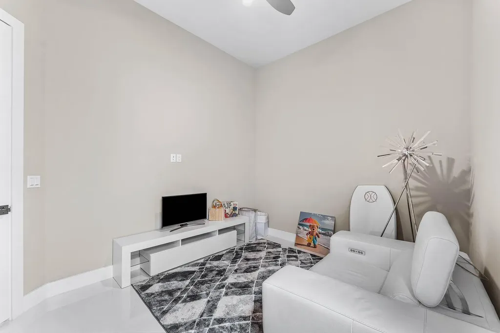 13042 Artisan Circle Palm Beach Gardens FL 33418