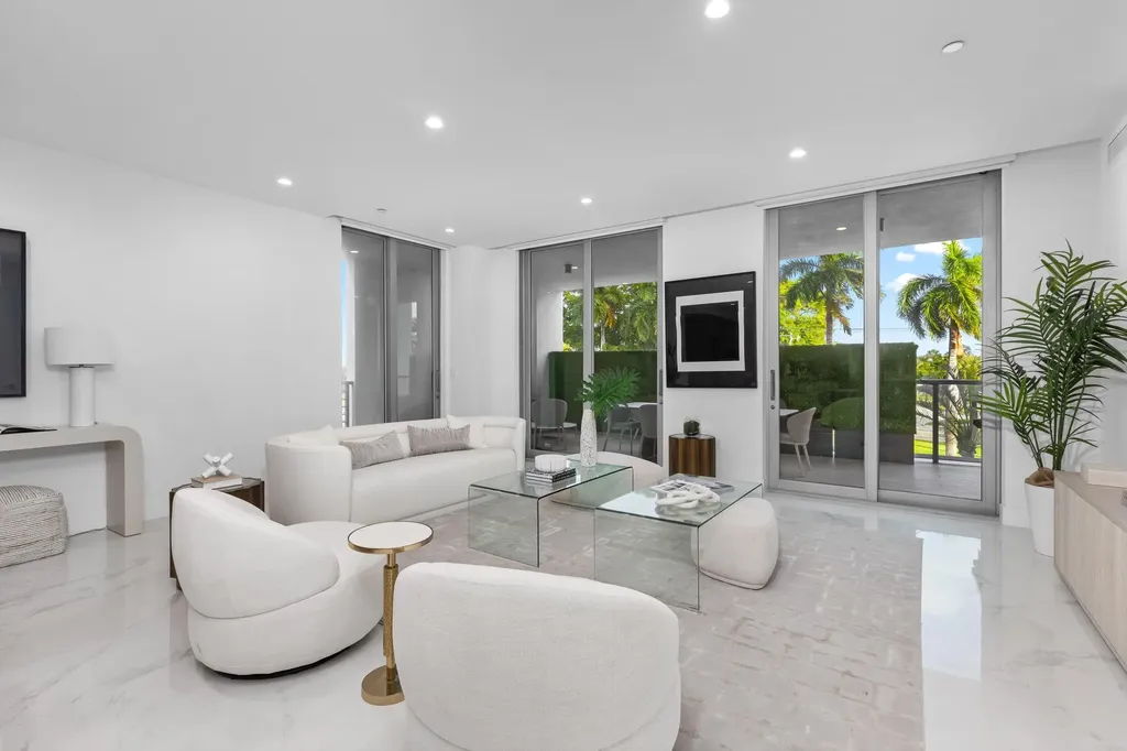 495 E Royal Palm Road Boca Raton FL 33432