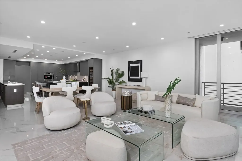 495 E Royal Palm Road Boca Raton FL 33432
