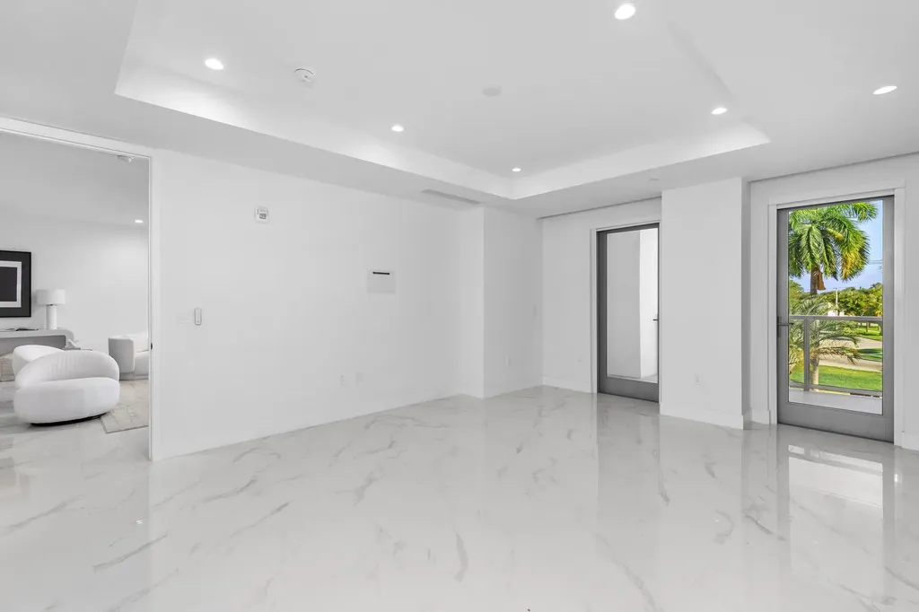 495 E Royal Palm Road Boca Raton FL 33432