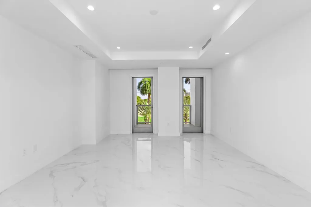 495 E Royal Palm Road Boca Raton FL 33432
