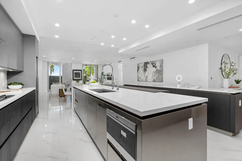 495 E Royal Palm Road Boca Raton FL 33432