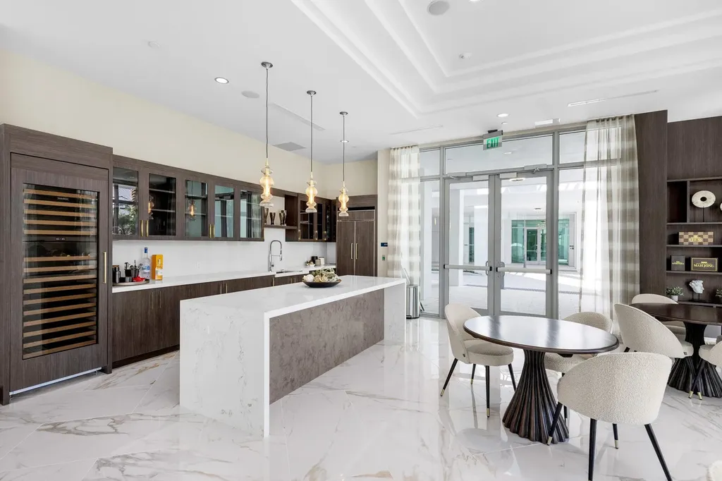 495 E Royal Palm Road Boca Raton FL 33432