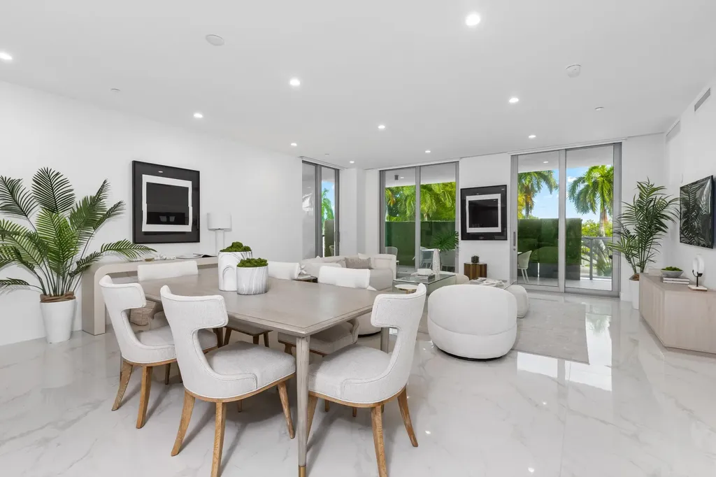 495 E Royal Palm Road Boca Raton FL 33432