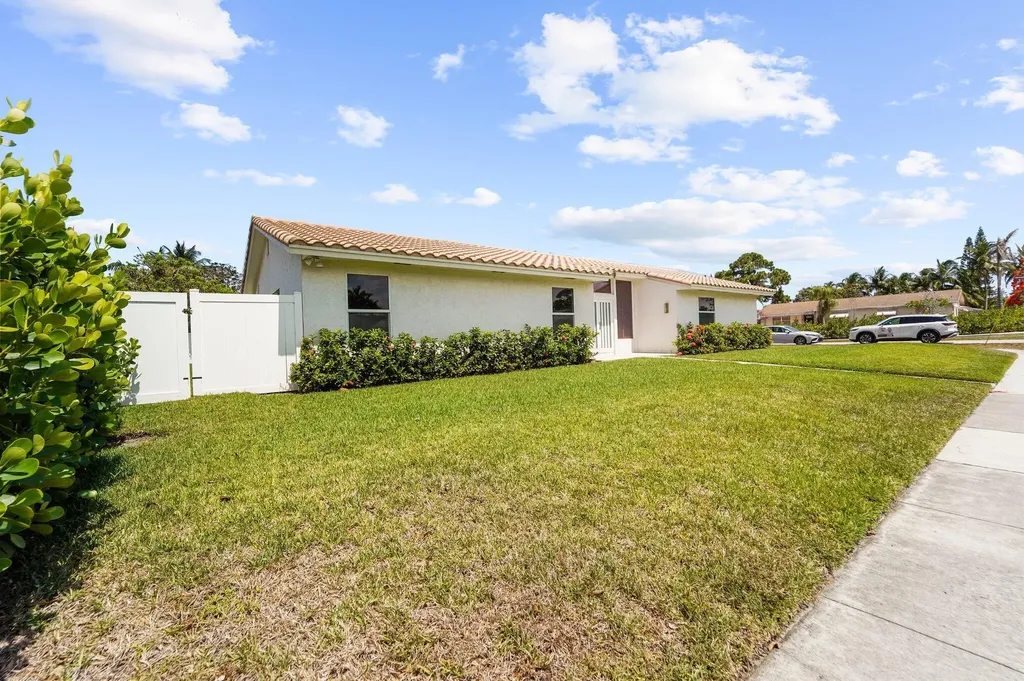 5066 NW 3rd Avenue Boca Raton FL 33431