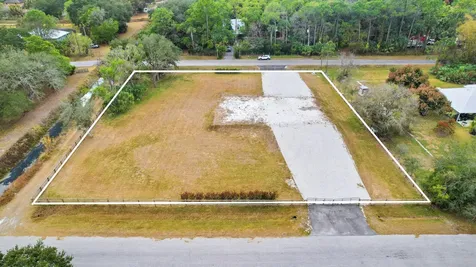 15743 99th Street N West Palm Beach FL 33412