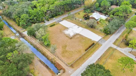 15743 99th Street N West Palm Beach FL 33412