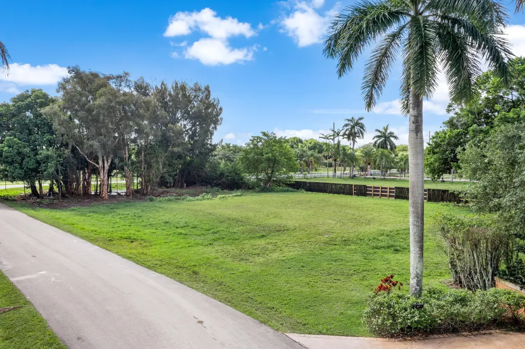 11200 NW 14th Street Plantation FL 33323