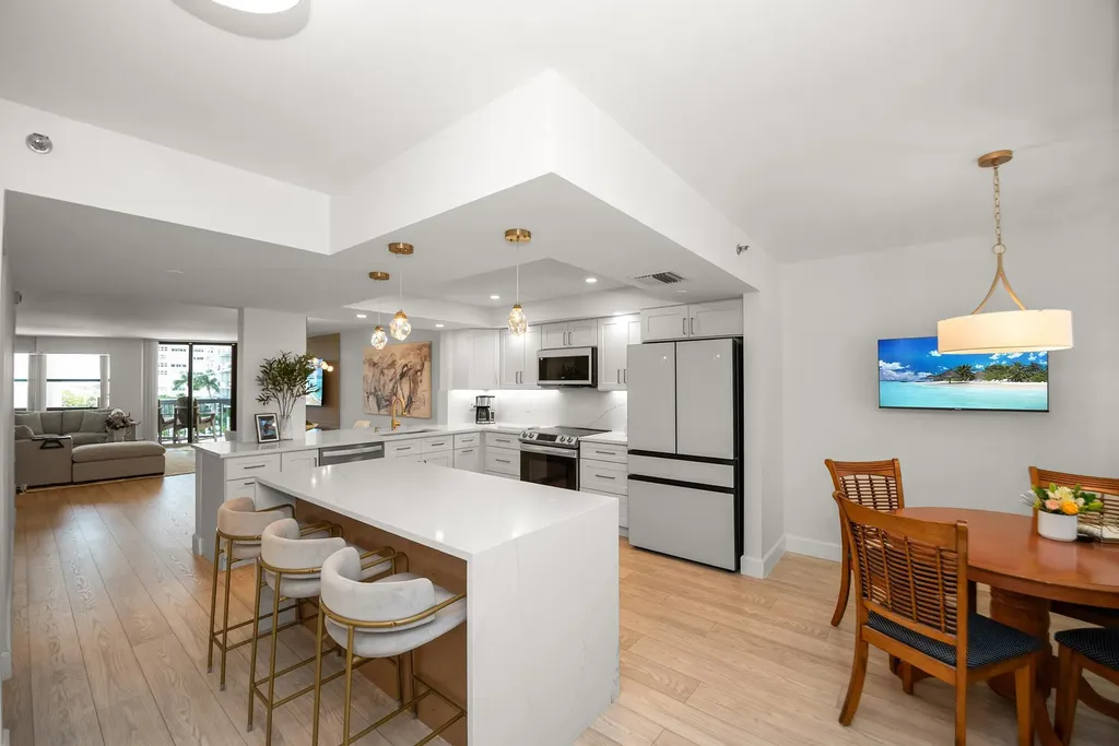 812 N Ocean Boulevard Pompano Beach FL 33062