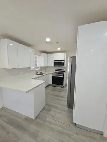 4819 SW 22nd Street West Park FL 33023