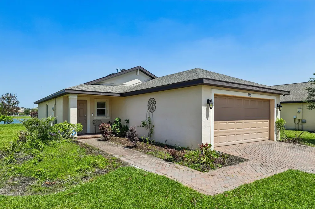 923 Bent Creek Drive Fort Pierce FL 34947