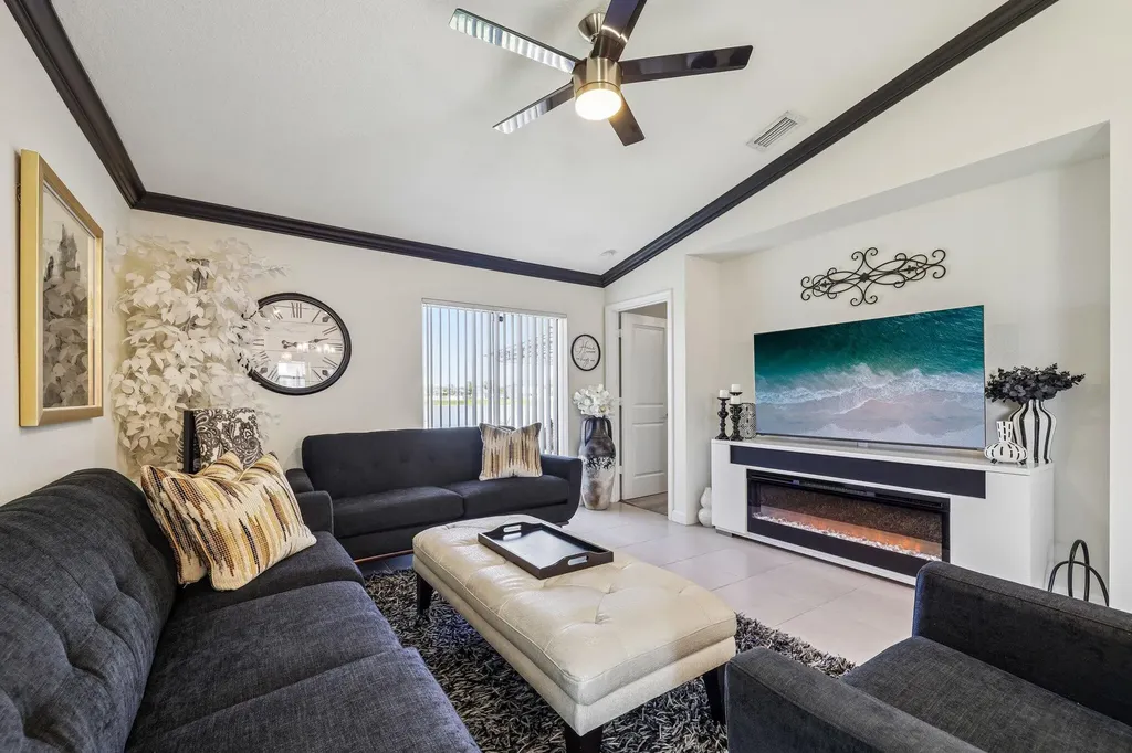 923 Bent Creek Drive Fort Pierce FL 34947