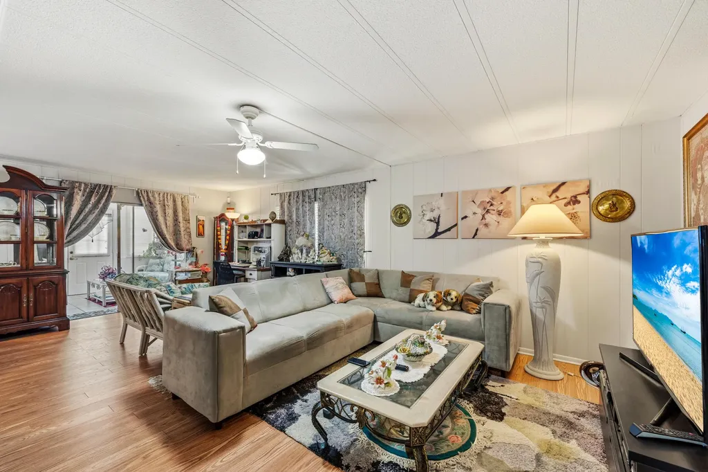 5420 SW Hiacinth Court Fort Lauderdale FL 33312