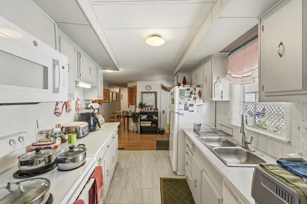 5420 SW Hiacinth Court Fort Lauderdale FL 33312