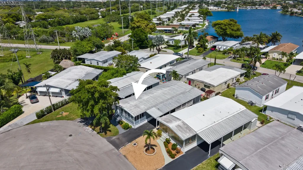 5420 SW Hiacinth Court Fort Lauderdale FL 33312
