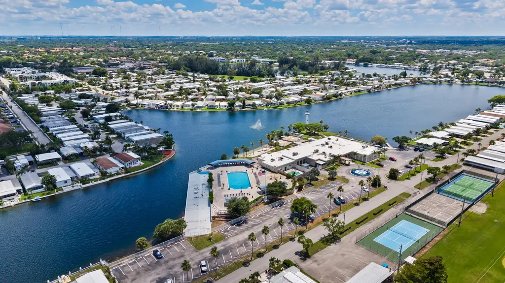 5420 SW Hiacinth Court Fort Lauderdale FL 33312