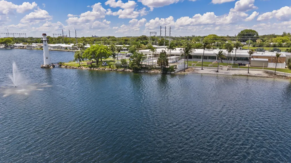 5420 SW Hiacinth Court Fort Lauderdale FL 33312