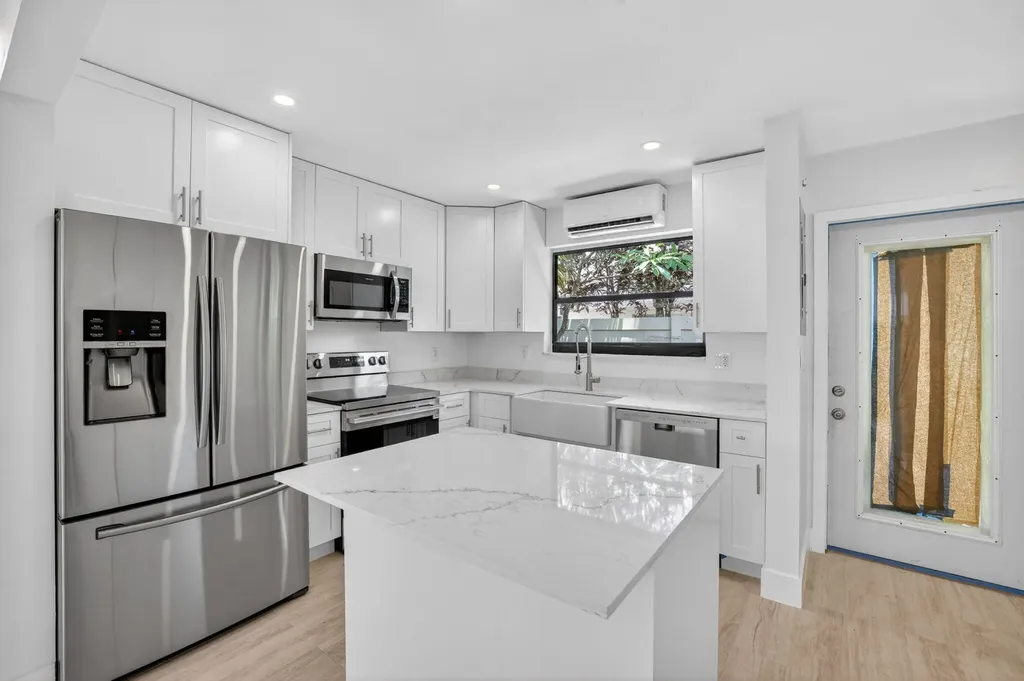 1403 NE 13th Street Fort Lauderdale FL 33304