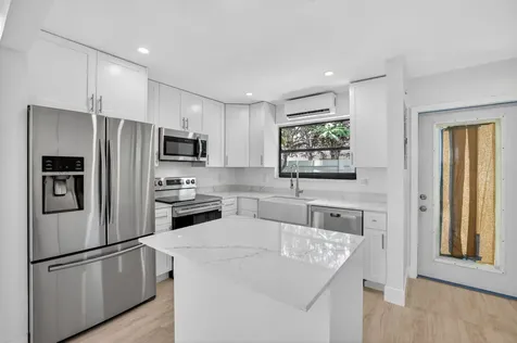 1403 NE 13th Street Fort Lauderdale FL 33304