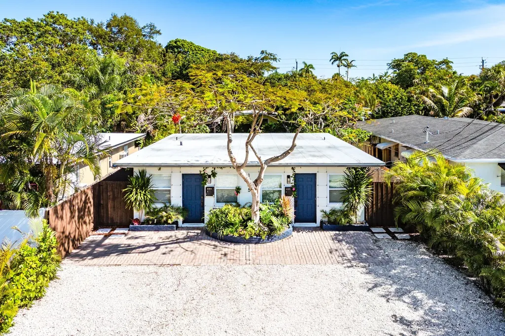 1545 NE 32nd Street Oakland Park FL 33334