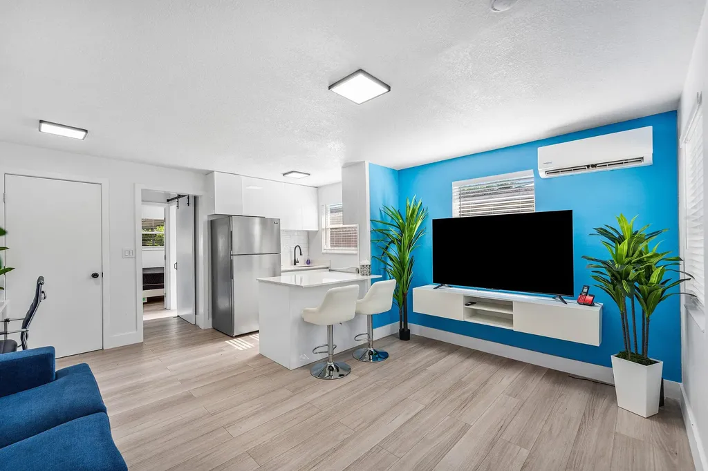 1545 NE 32nd Street Oakland Park FL 33334